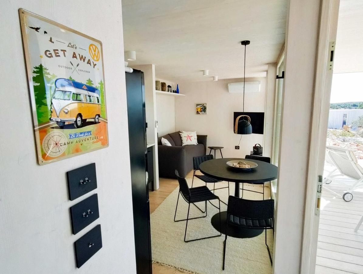 Camp Buqez 45 - Villa Artica Pakoštane Exteriör bild