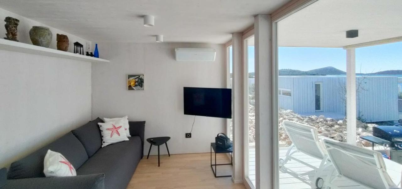 Camp Buqez 45 - Villa Artica Pakoštane Exteriör bild